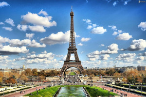 Grand European Tour: Uncover the Magic of Europe-Paris & Switzerland