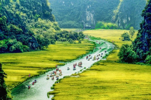 Vietnam: Beyond the Guidebook - 3 Nights & 4 Days