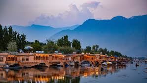 Luxury Escape to Kashmir 5 D/ 4 N